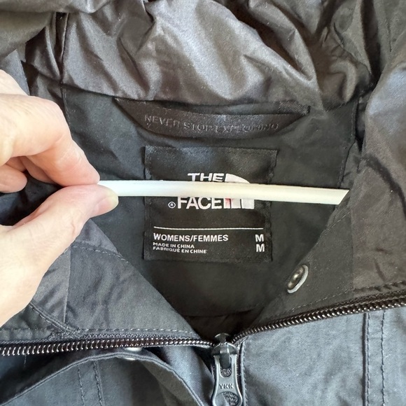 THE NORTH FACE ‘Zoomie’ Jacket BLACK - Picture 8 of 13